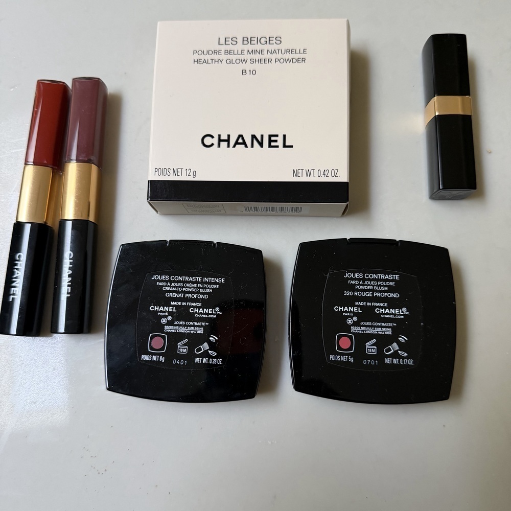 CHANEL makeup cosmetics 6 assorted pieces - NWOT